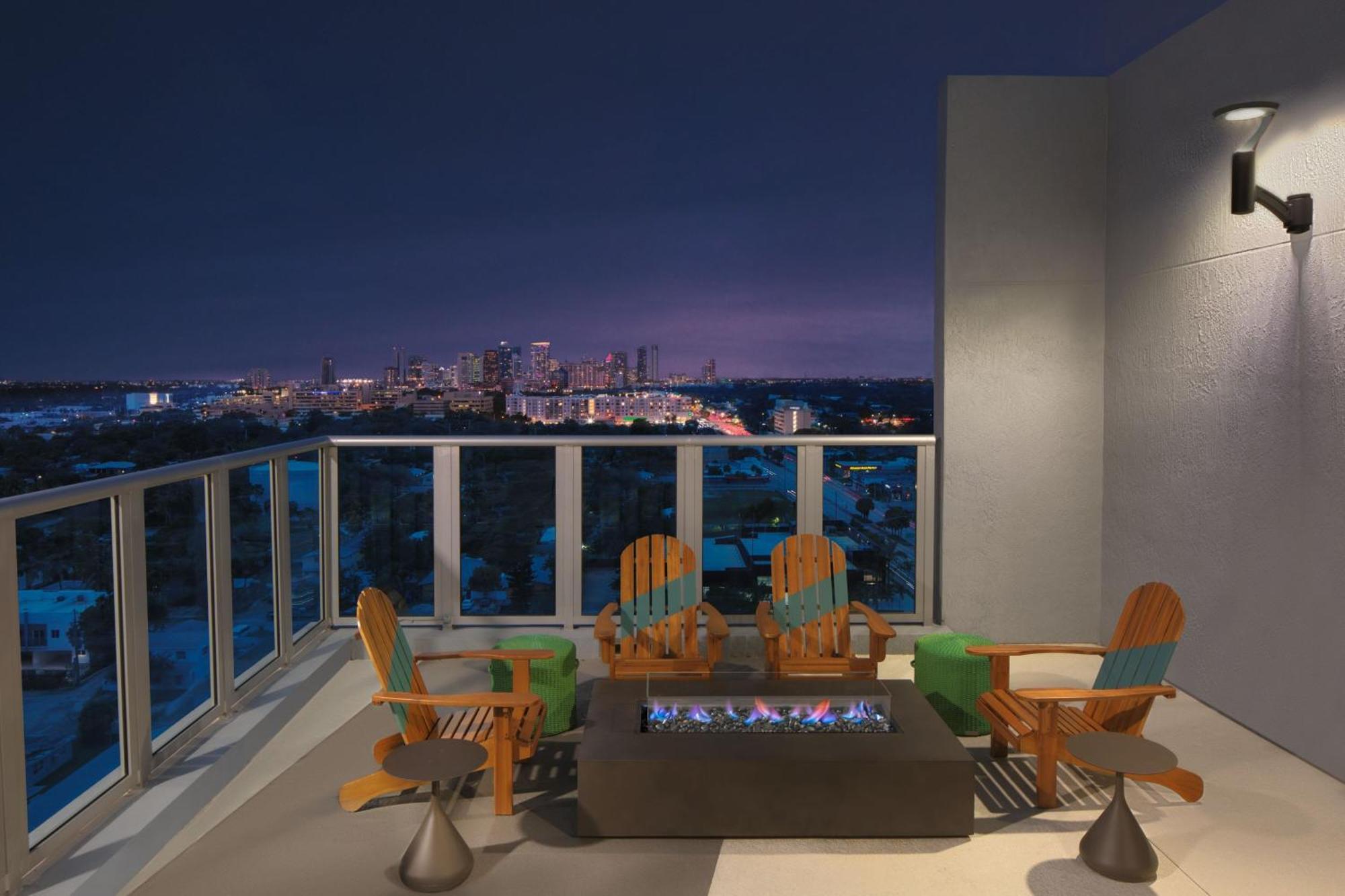 Aloft Fort Lauderdale Airport & Cruise Port ภายนอก รูปภาพ