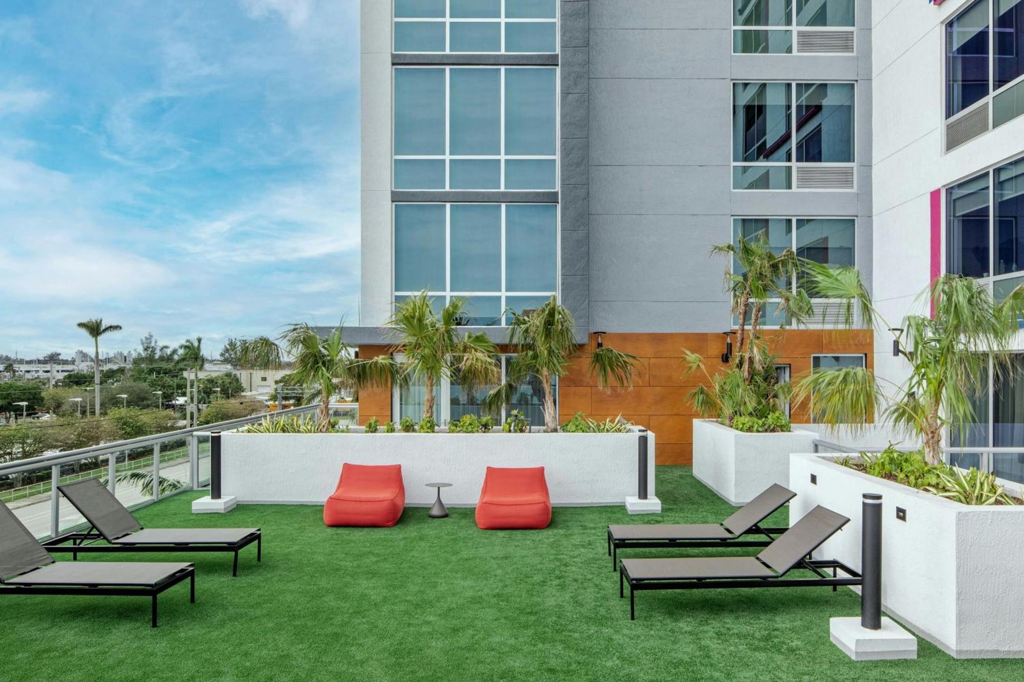 Aloft Fort Lauderdale Airport & Cruise Port ภายนอก รูปภาพ